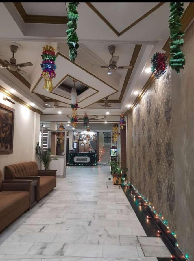 Hotel Raj Deluxe Haridwar Exterior photo
